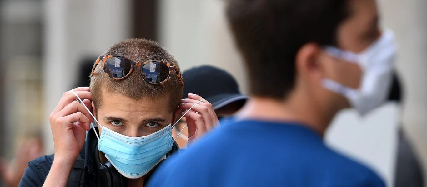 Ετοιμάζουν γενικευμένη καραντίνα πάλι και μάσκες ακόμα και σε περιοχές που δεν είναι στο «κόκκινο»